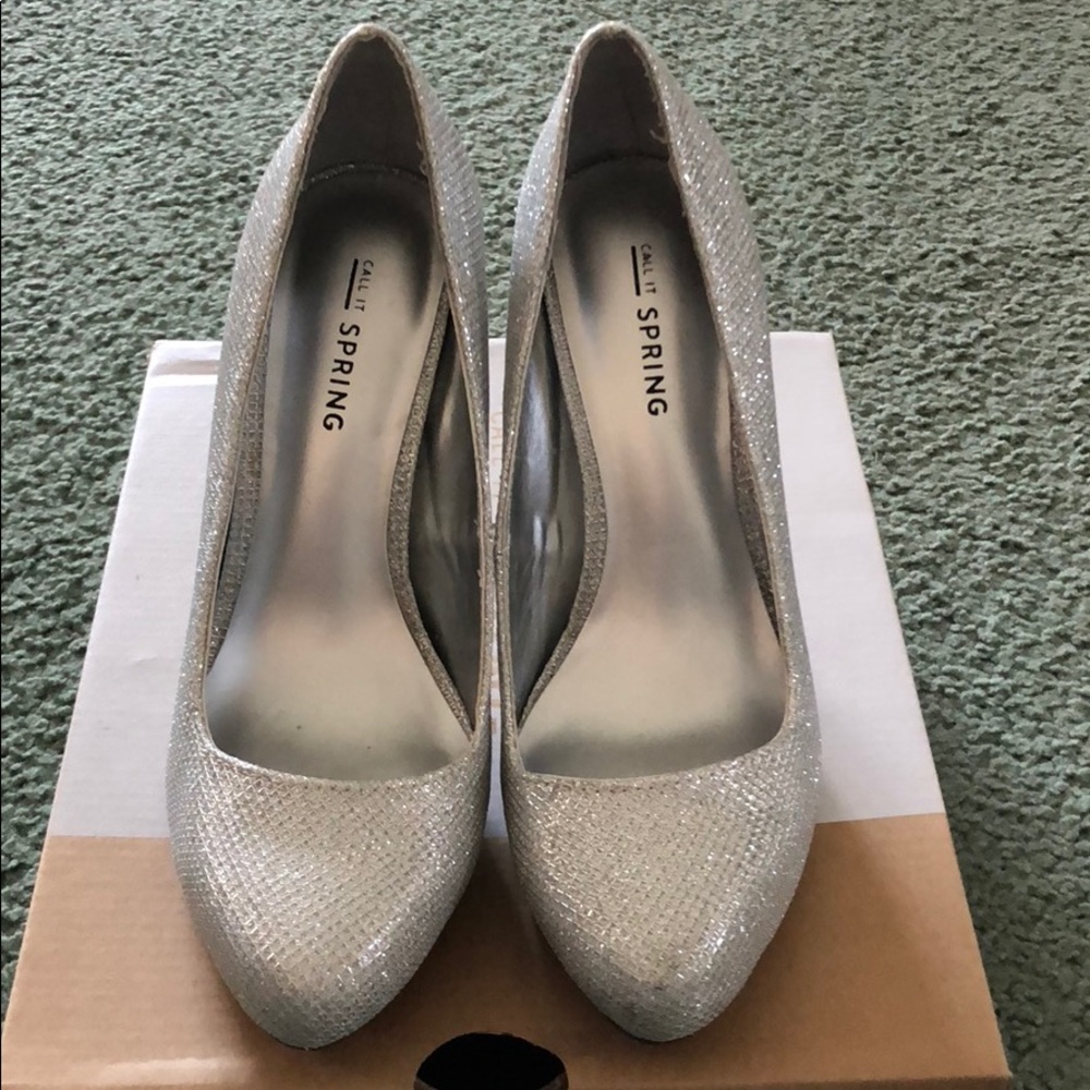 Call It Spring Cordicella Glitter Silver Heels